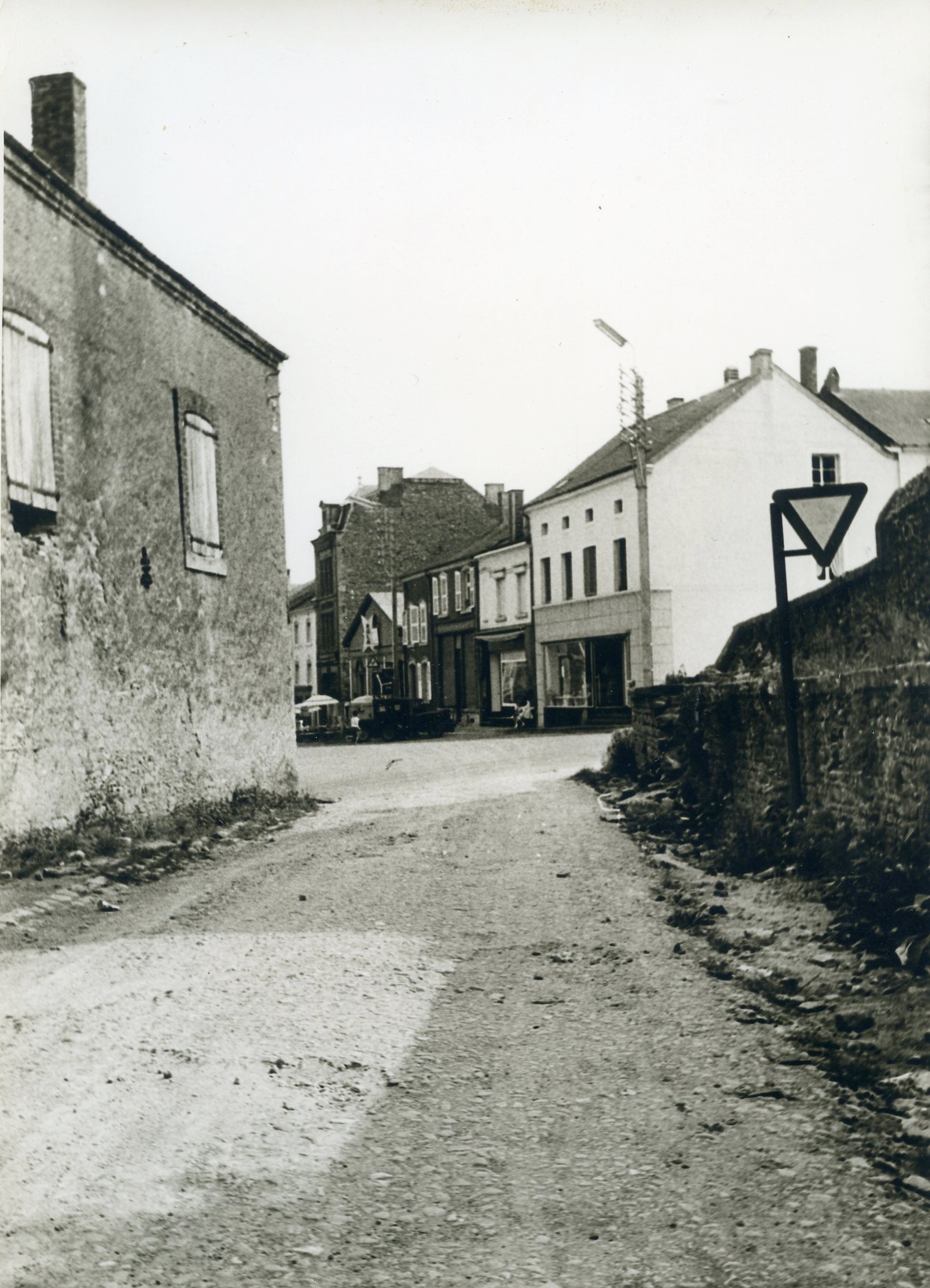13P